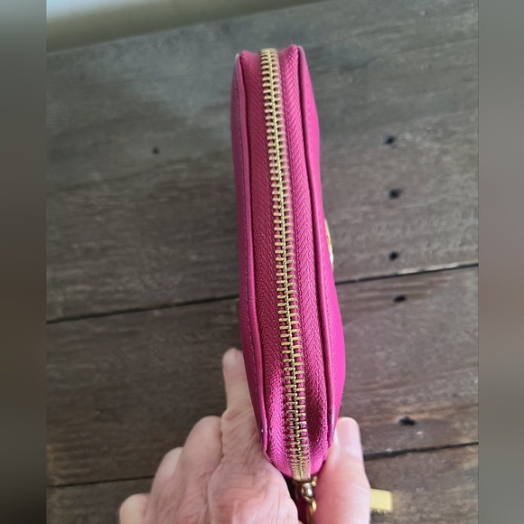 Tory Burch Robinson Small Zip Around Wallet Wristlet Pink - Picture 4 of 7